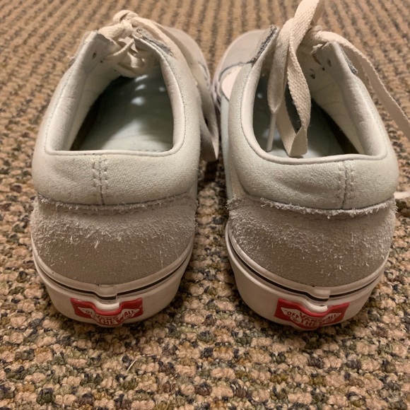 Vans - Picture 4 of 5